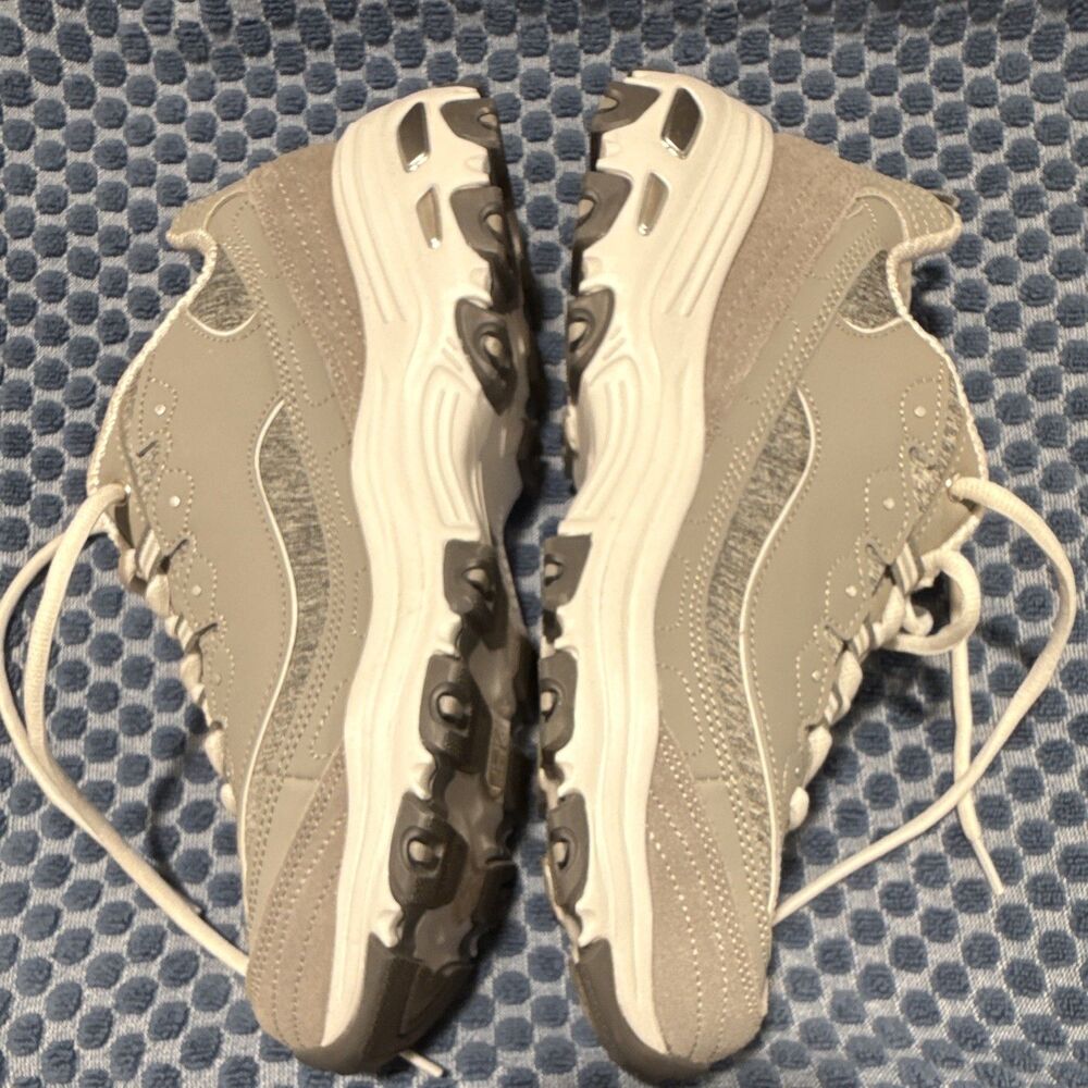 SKECHERS D'Lites Women's Cushioned Foam Insole Lace-Up Low Top Sneakers - Picture 2 of 7